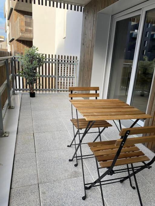 T3 Moderne - Proche Tram - Parking Prive Angers Exterior foto